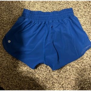 Size 4, 2.5 inch inseam, high rise poolside hotty hots!